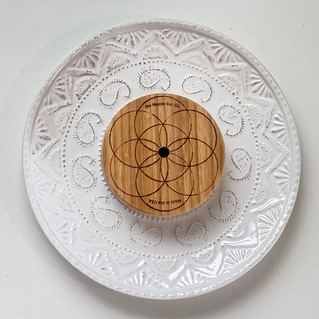 Entangled Circles Bamboo Lid
